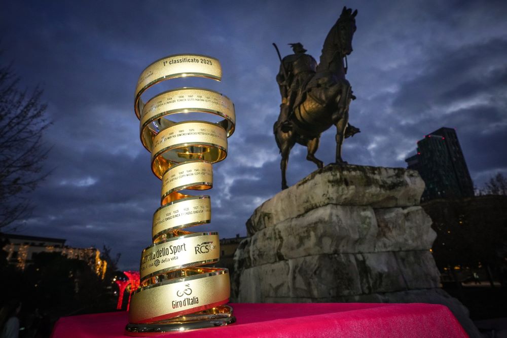 Giro d’Italia 2025, ja rrugët që bllokohen më 9-11 maj në Tiranë, Durrës dhe Vlorë Giro d’Italia 2025, ja rrugët që bllokohen më 9-11 maj në Tiranë, Durrës dhe Vlorë